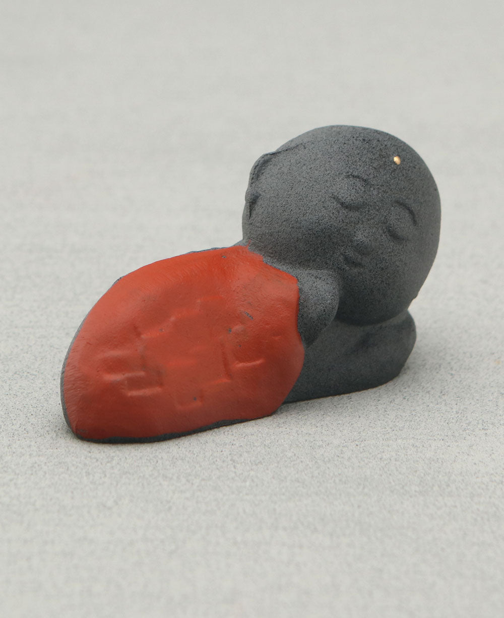 Cast Iron Resting Jizo Statue, Made in Japan - Sculptures & Statues
